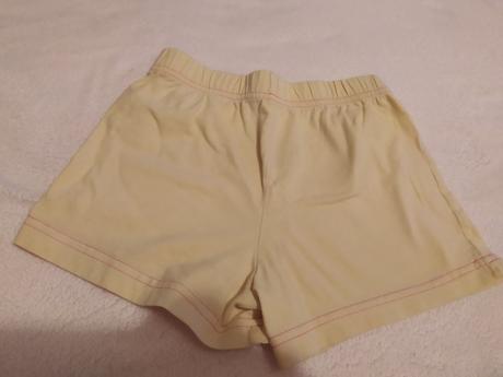 Kraťasy vel. 3-4 roky, 104