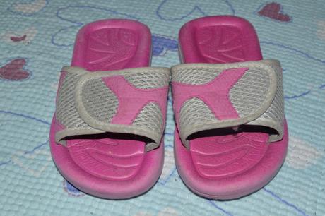 Růžové pantofle nazouváky, 27