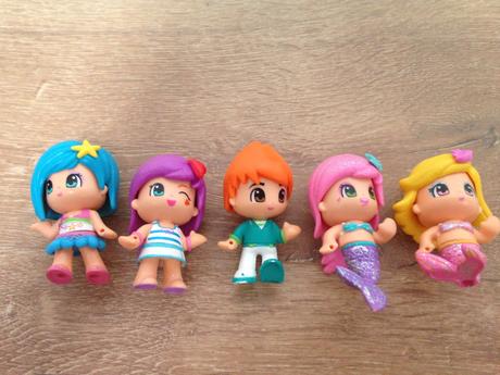 Pinypon famosa panenky, lod, prislusenstvi, 