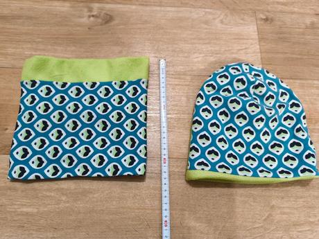 Set čepice a nákrčníku (zelená), 110