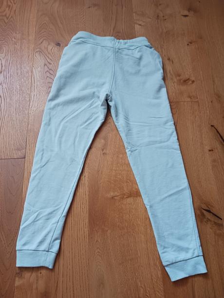 Tepláky č.140, 140