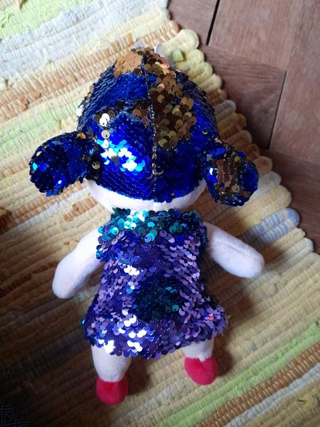 Lol třpytivá panenka z poutě s flitry, 