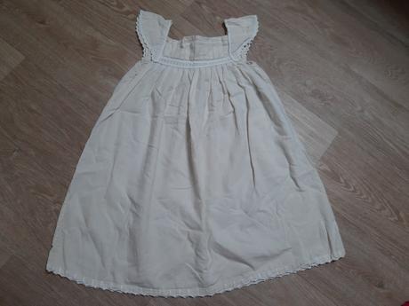 Lehounké plátěné šaty, 110