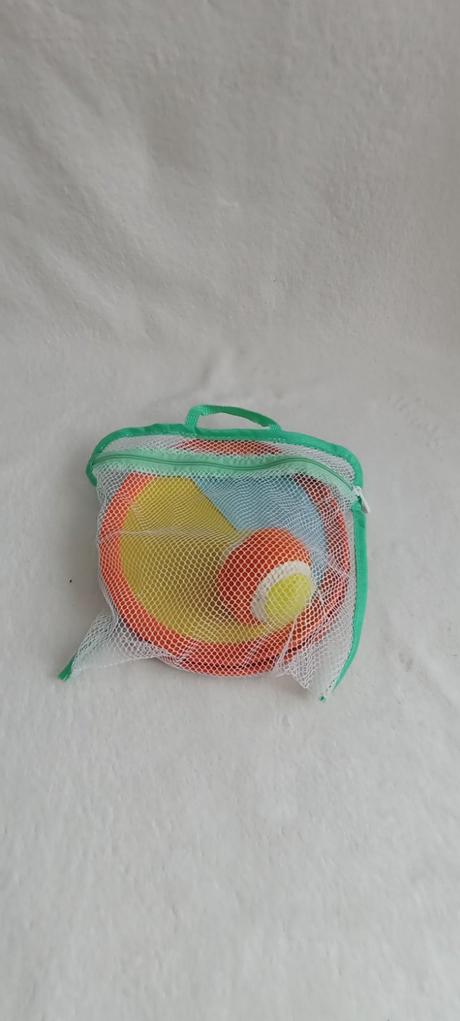 Hra na suchý zip catch ball,