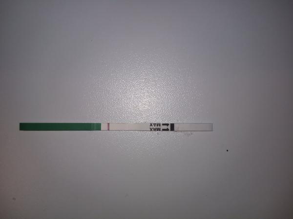 Mám halucinace nebo tam je druhá čárka?