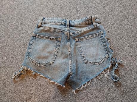 Kraťasy, h&m,32