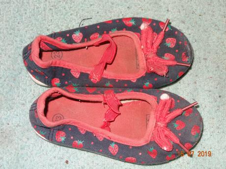 Dívčí boty jahody, 23