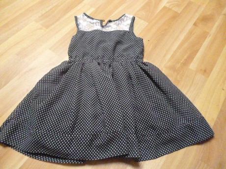 Puntíkaté šaty 3-4 with, 98