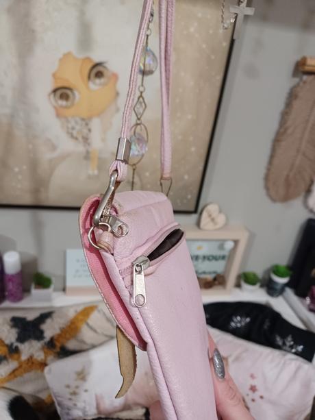 Malá kabelka crossbody, 