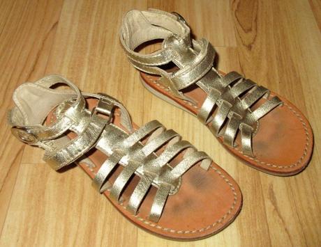 Sandále zlaté, 28