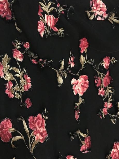 Maxisukně s našitými karafiáty, vel s/m, infinite, 38