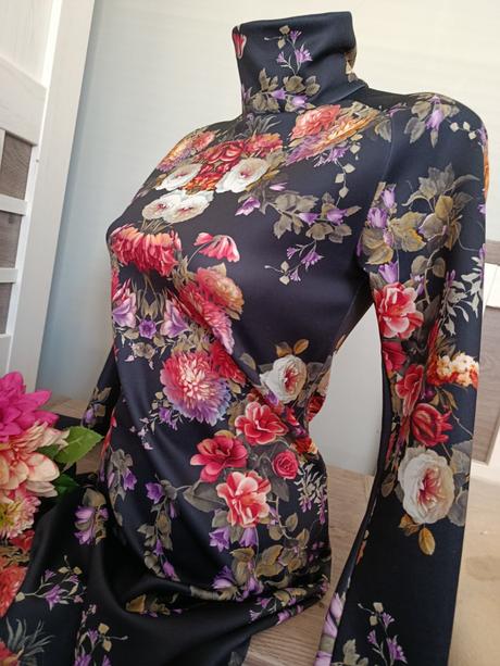 Květinkové šaty, zara,m