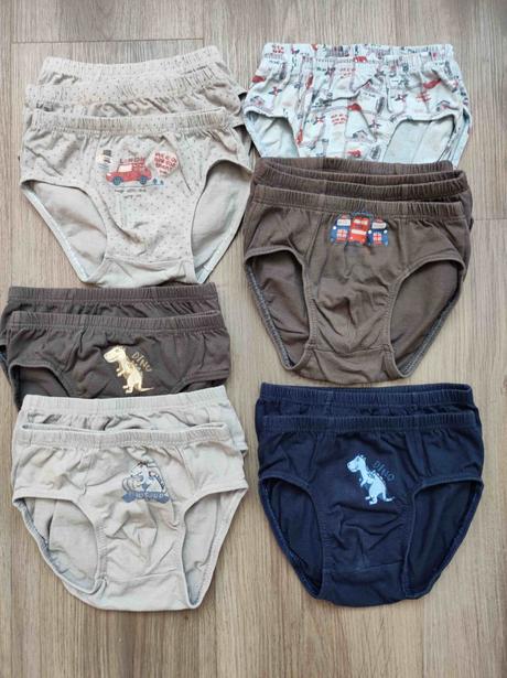 Chlapecké bavlněné slipy vel. 104 (14 kusů), 104