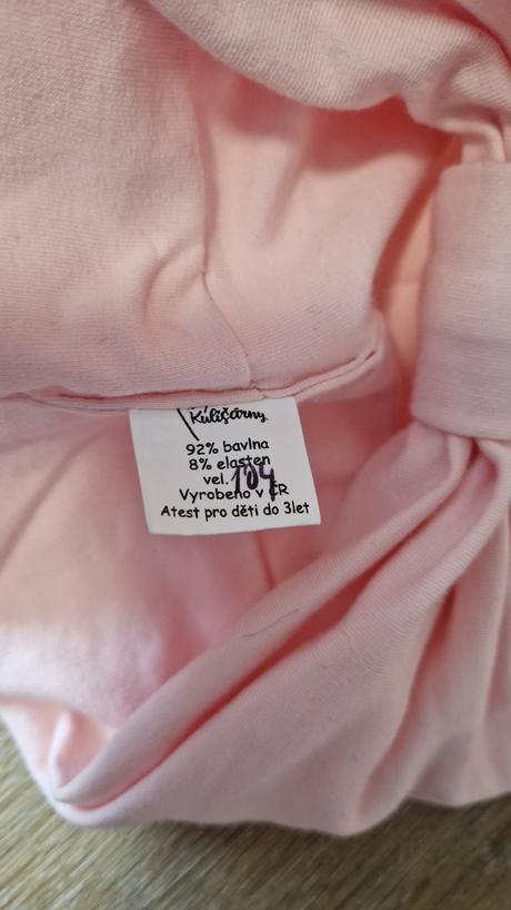 Čelenka "kulišárny", 104