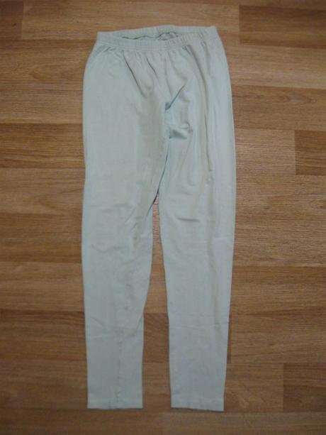 Pyžamové legíny, 146