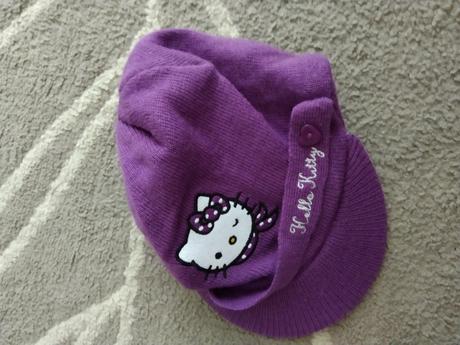 Čepice hello kitty a jiné, 116