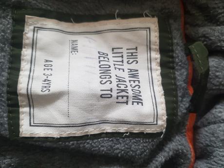 Zimní bunda vel. 3-4 roky, značka neuvedena., 98