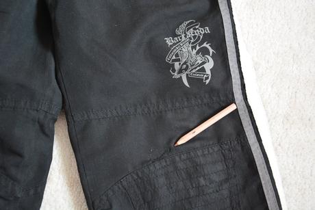 Černé kraťasy, 140