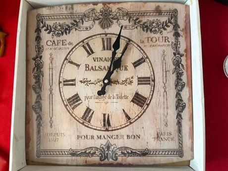 Skleněné hodiny, vintage design, béžové, římské č, 