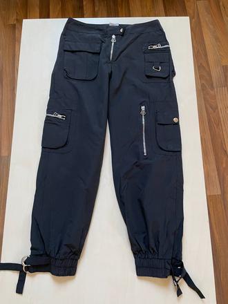 Černé kargo kalhoty, vel 12 ans ale řekla bych vět, 152