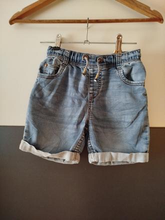 Kraťasy zn. nutmeg vel.110, nutmeg,110