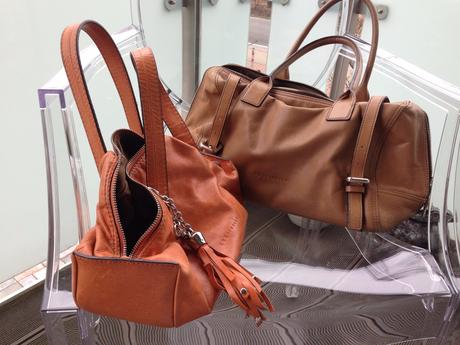 Kabelka a pásek coccinelle vintage oranžová kůže,