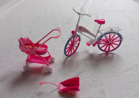 Doplňky k l.o.l. a barbie panenkám - cena celkem, 