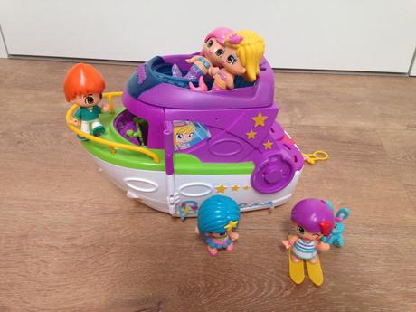 Pinypon famosa panenky, lod, prislusenstvi, 