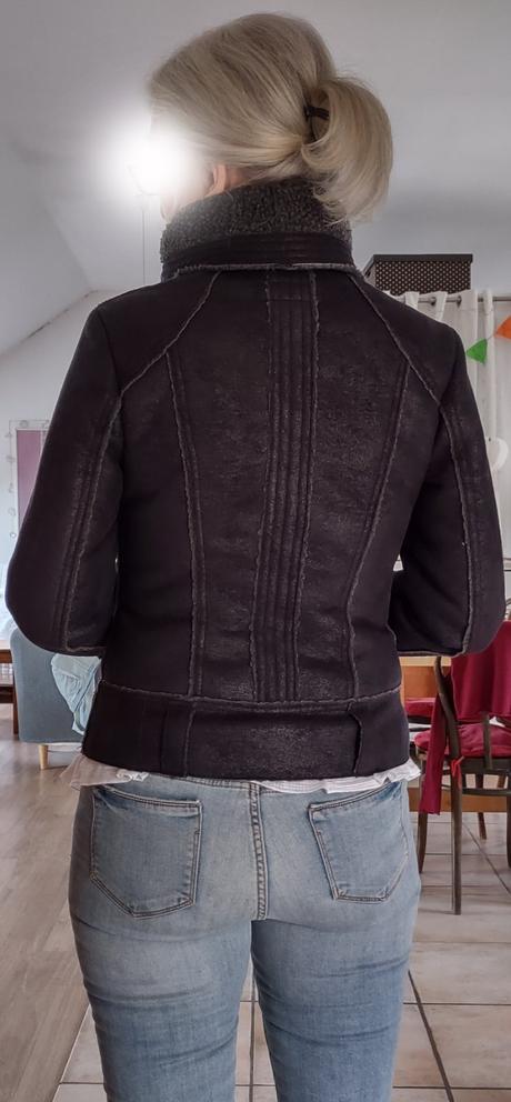 Černá bunda s kožíškem, clockhouse,s