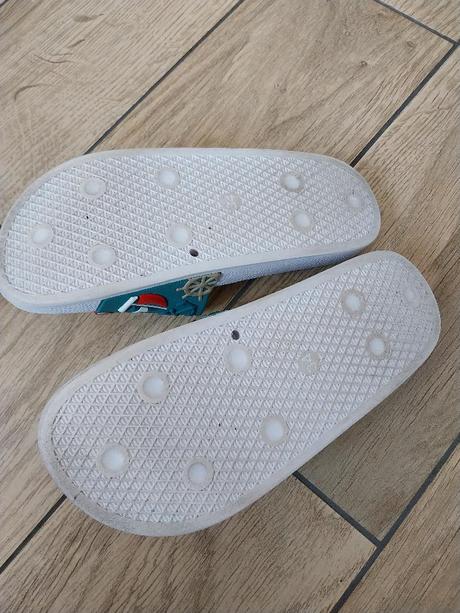 Pantofle dedoles., 34