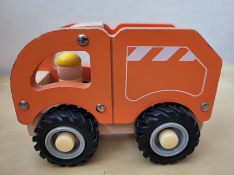 Bytelný bagr a popelářské auto, 