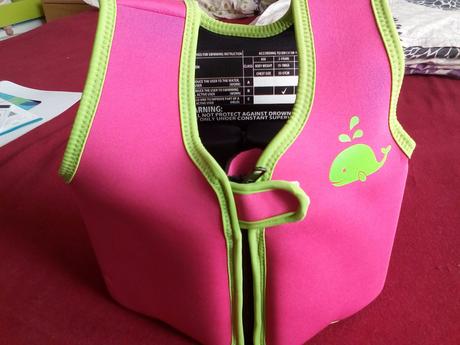 Dětská plavací vesta., 