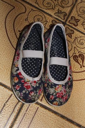 Dívčí cvičky, papuče květy vel. 25 (15,5 cm), camo,25