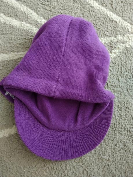 Čepice hello kitty a jiné, 116