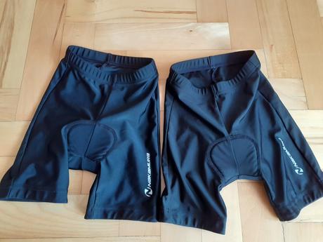Už pouze jedny cyklistické kraťasy, šortky, 116