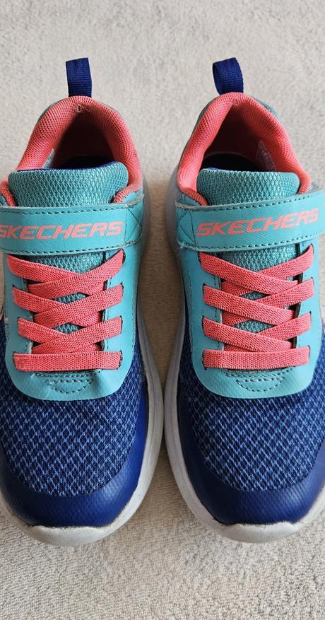 Dívčí boty, botky, tenisky, vel.35, zn.sketchers, skechers,35