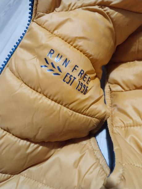 Vesta oboustranná, c&a,122