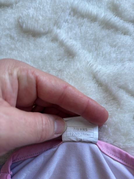 K1/ šaty l.o.l- v.7/8 let, 128