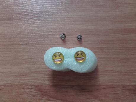 Náušnice emotikon smích,