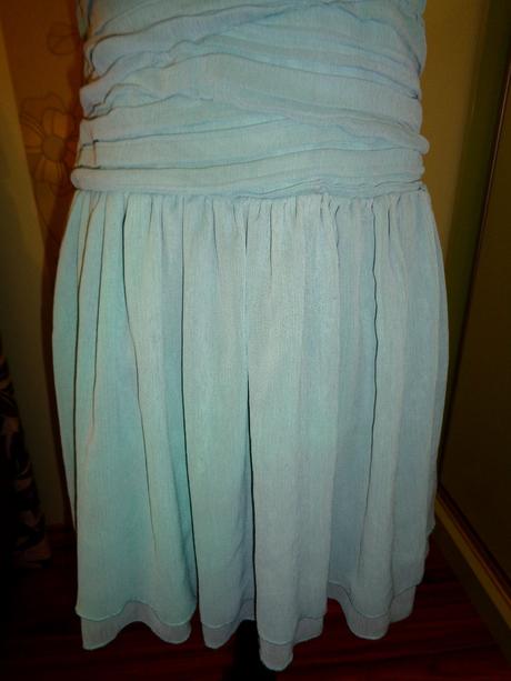 Krásné mentolově zelené šaty, 44