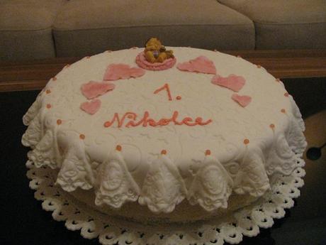 Patchwork-vzorované volánky-zvonky a kytičky,