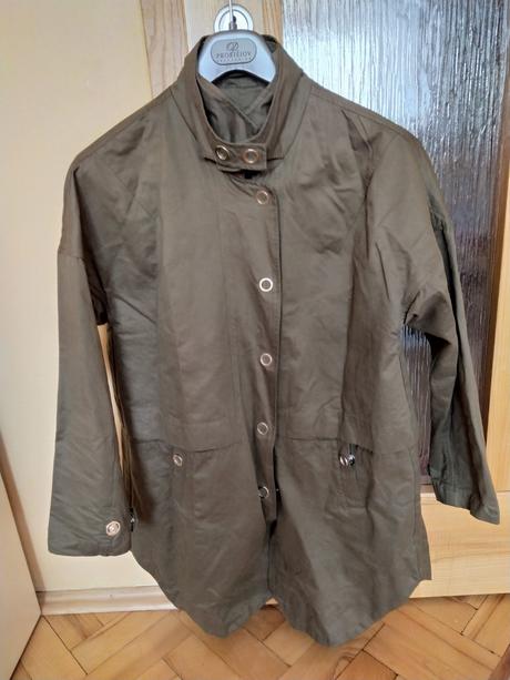 Khaki bunda, s