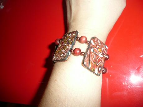 Náramek bižuterie,