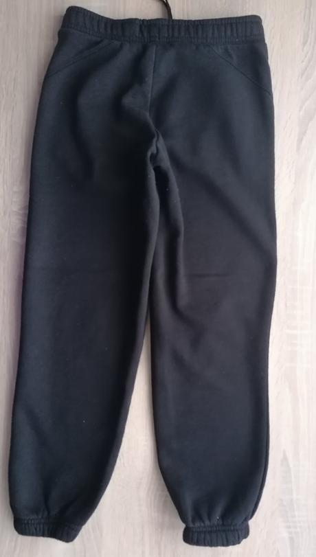 Černé tepláky la gear vel. 134 - 140, l.a. gear,134