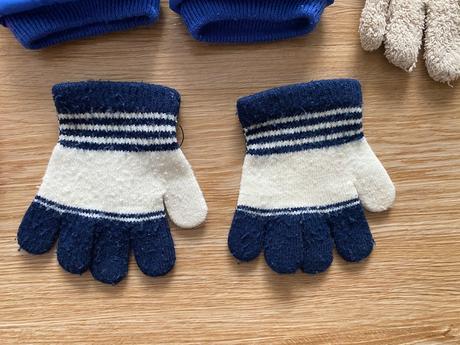 Zimní doplňky pro chlapce - vel. ca 3-4 roky, 122