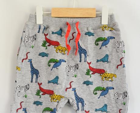 Tepláky vel. 3 - 4 roky, 104