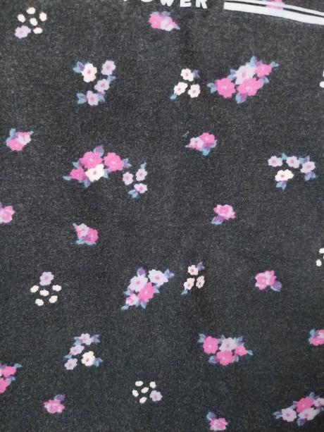Tričko kytičky, 146
