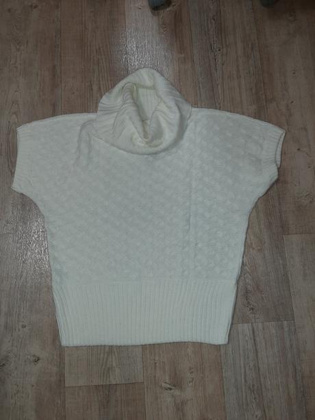 Svetr nový, esmara,l