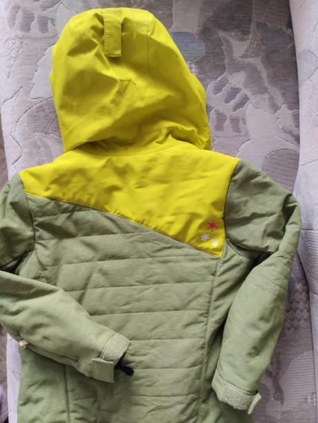 Krásná zimní kvalitní bunda ziener 128 jako nová, 128