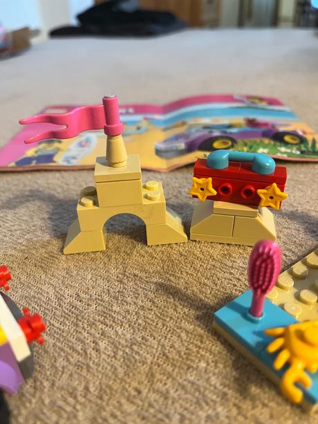 Lego junior výlet na pláž (10677),